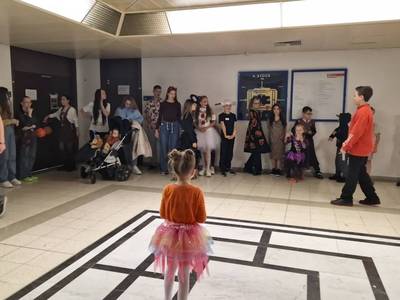 Halloweenfeier für ukrainische Flüchtlingsfamilien Umsetzung Bild 3