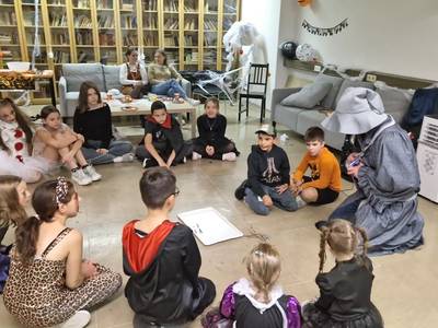 Halloweenfeier für ukrainische Flüchtlingsfamilien Umsetzung Bild 1
